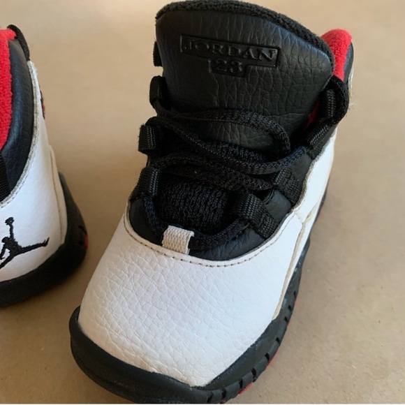 Toddler Retro Jordan 10s size 6 - Picture 12 of 14
